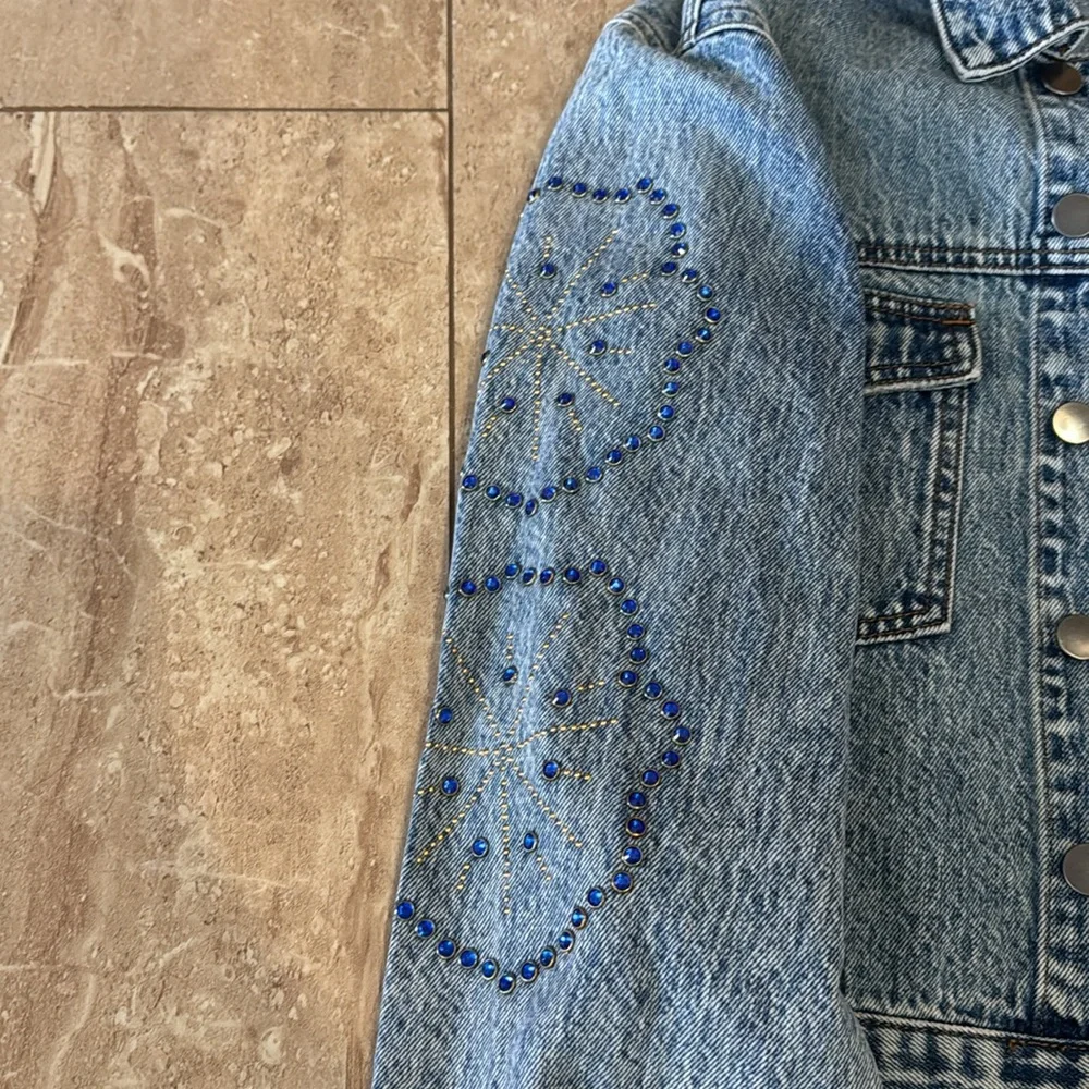 KUT Jean Jacket - Picture 2 of 4
